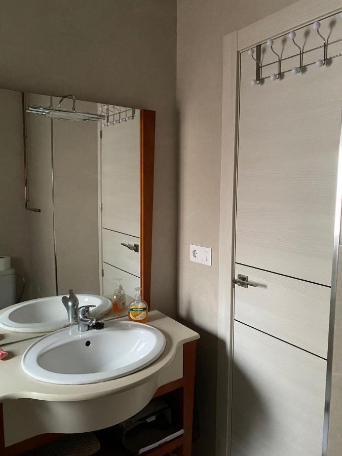 Piso vivienda uso turístico Julio Burell BAEZA Apartamento Exterior foto