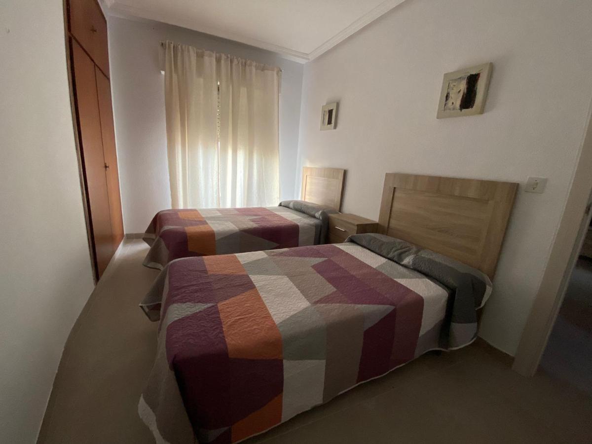 Piso vivienda uso turístico Julio Burell BAEZA Apartamento Exterior foto