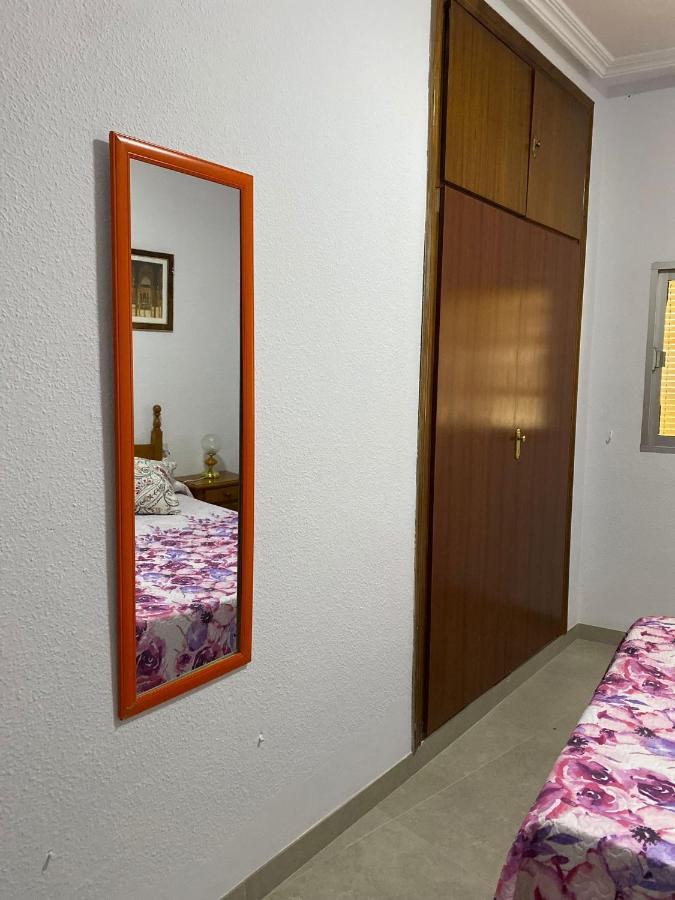 Piso vivienda uso turístico Julio Burell BAEZA Apartamento Exterior foto